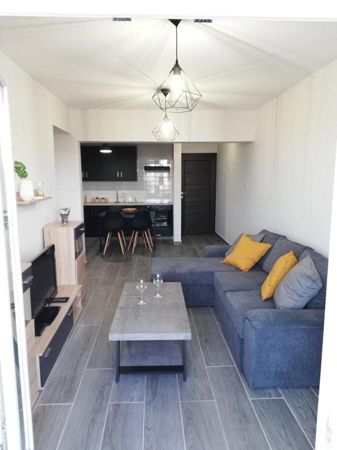 Ariadne Apartment พาราลิมนี ภายนอก รูปภาพ