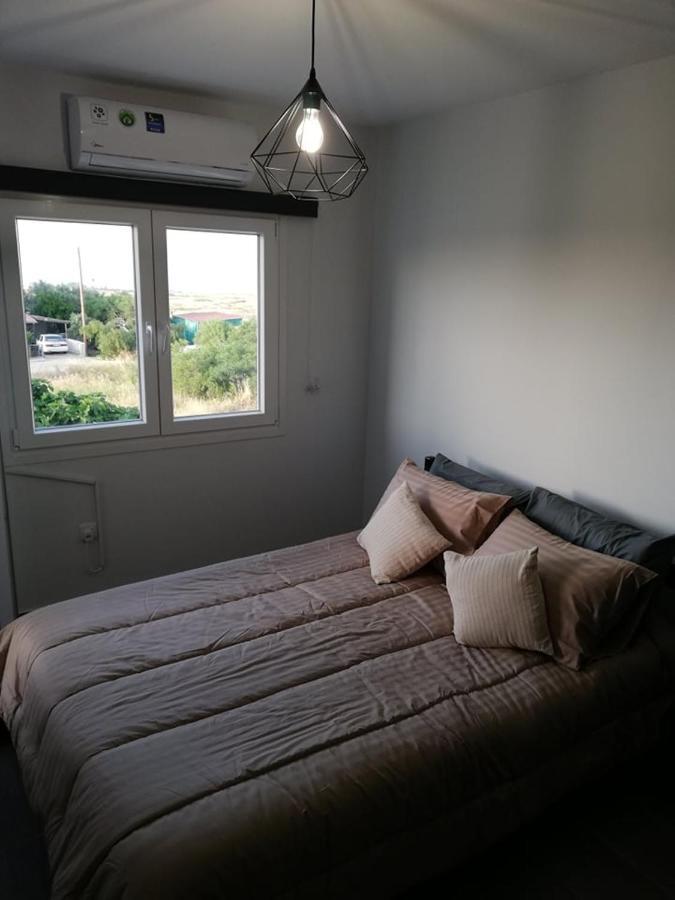 Ariadne Apartment พาราลิมนี ภายนอก รูปภาพ