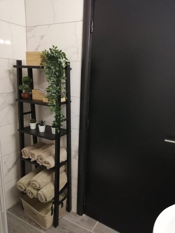 Ariadne Apartment พาราลิมนี ภายนอก รูปภาพ