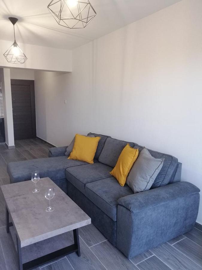 Ariadne Apartment พาราลิมนี ภายนอก รูปภาพ
